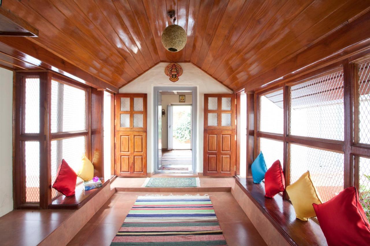 Sardar Bahadur'S Heritage Bungalow Estate Stay Napoklu Kültér fotó