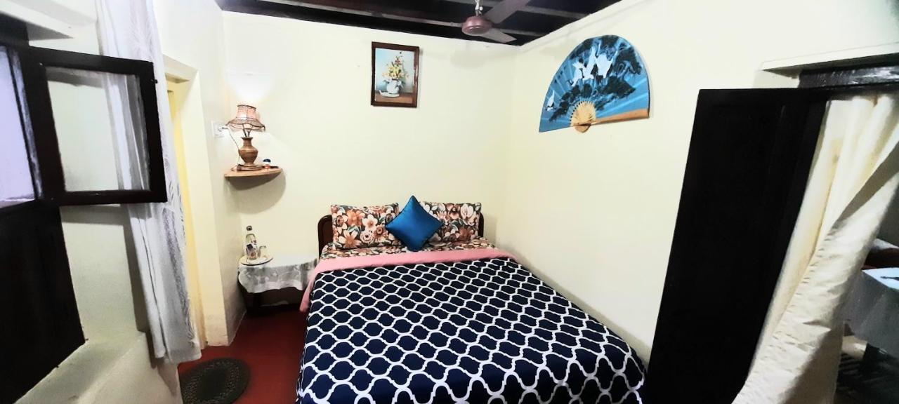 Sardar Bahadur'S Heritage Bungalow Estate Stay Napoklu Kültér fotó